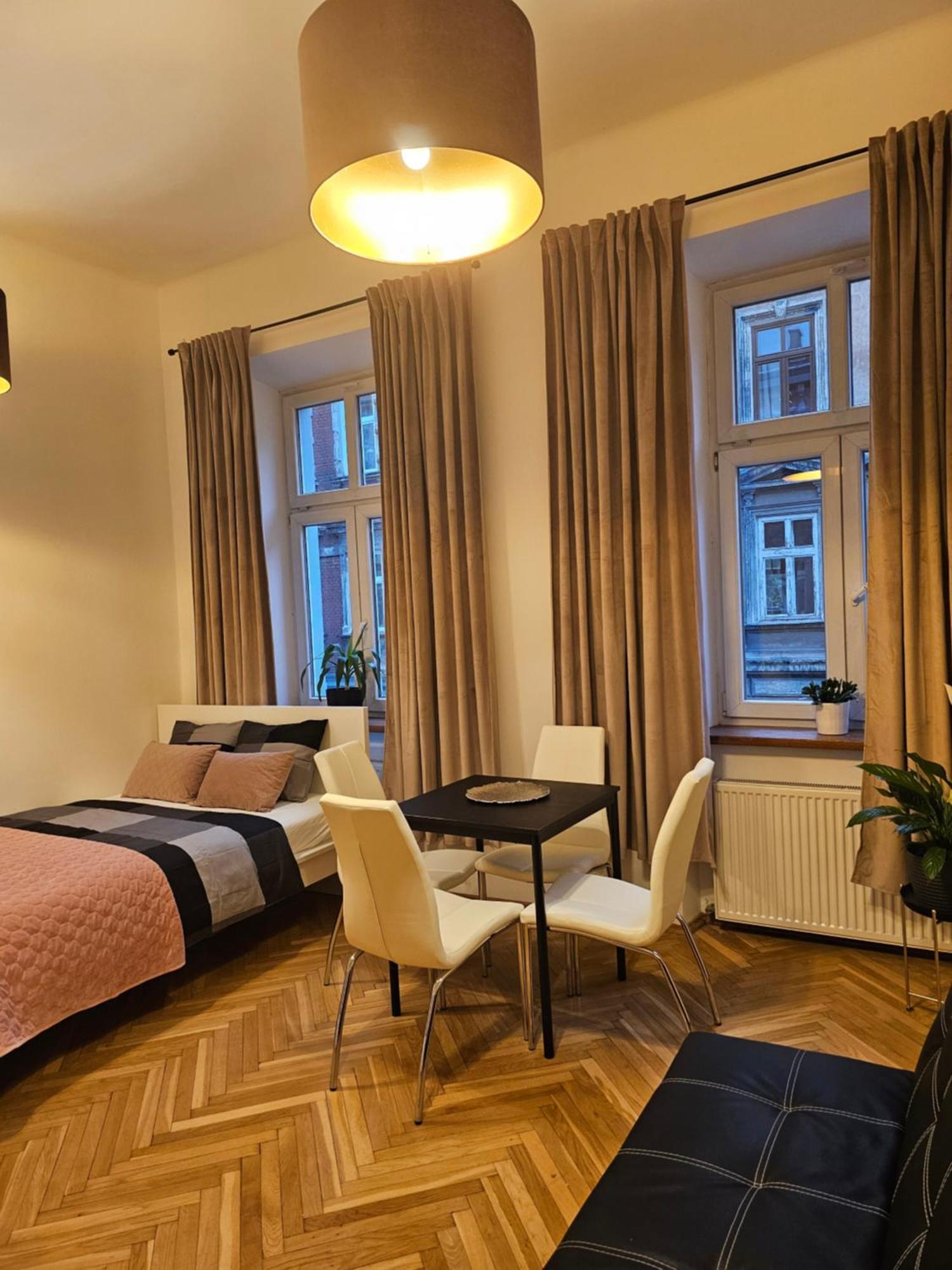 Suite Apartment